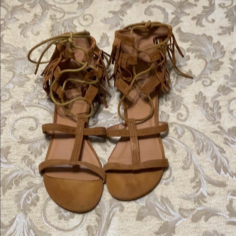 Charlotte Russe Fringe Sandals 8 - Picture 2 of 12